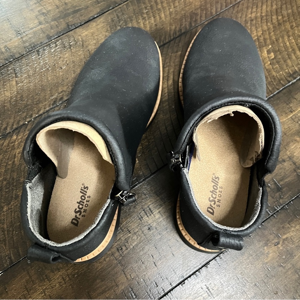 Dr. Scholl's Margo Lug Sole Black Chelsea Boots, 6M - Picture 5 of 7